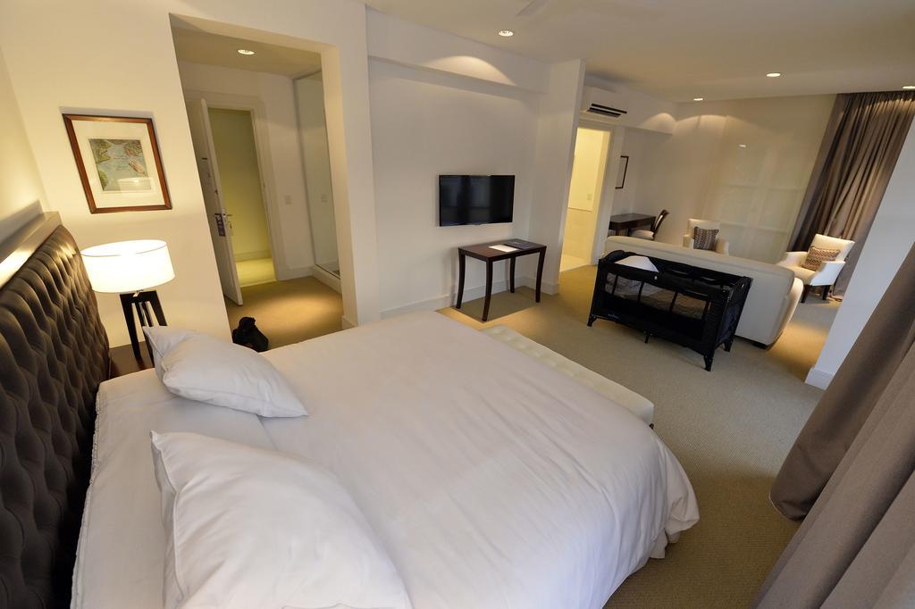 Real Hotel Lujan Extérieur photo