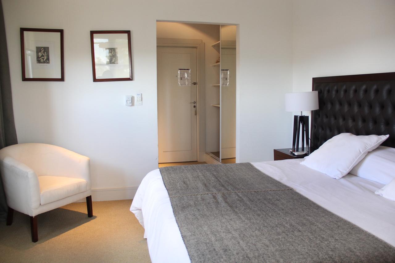 Real Hotel Lujan Extérieur photo