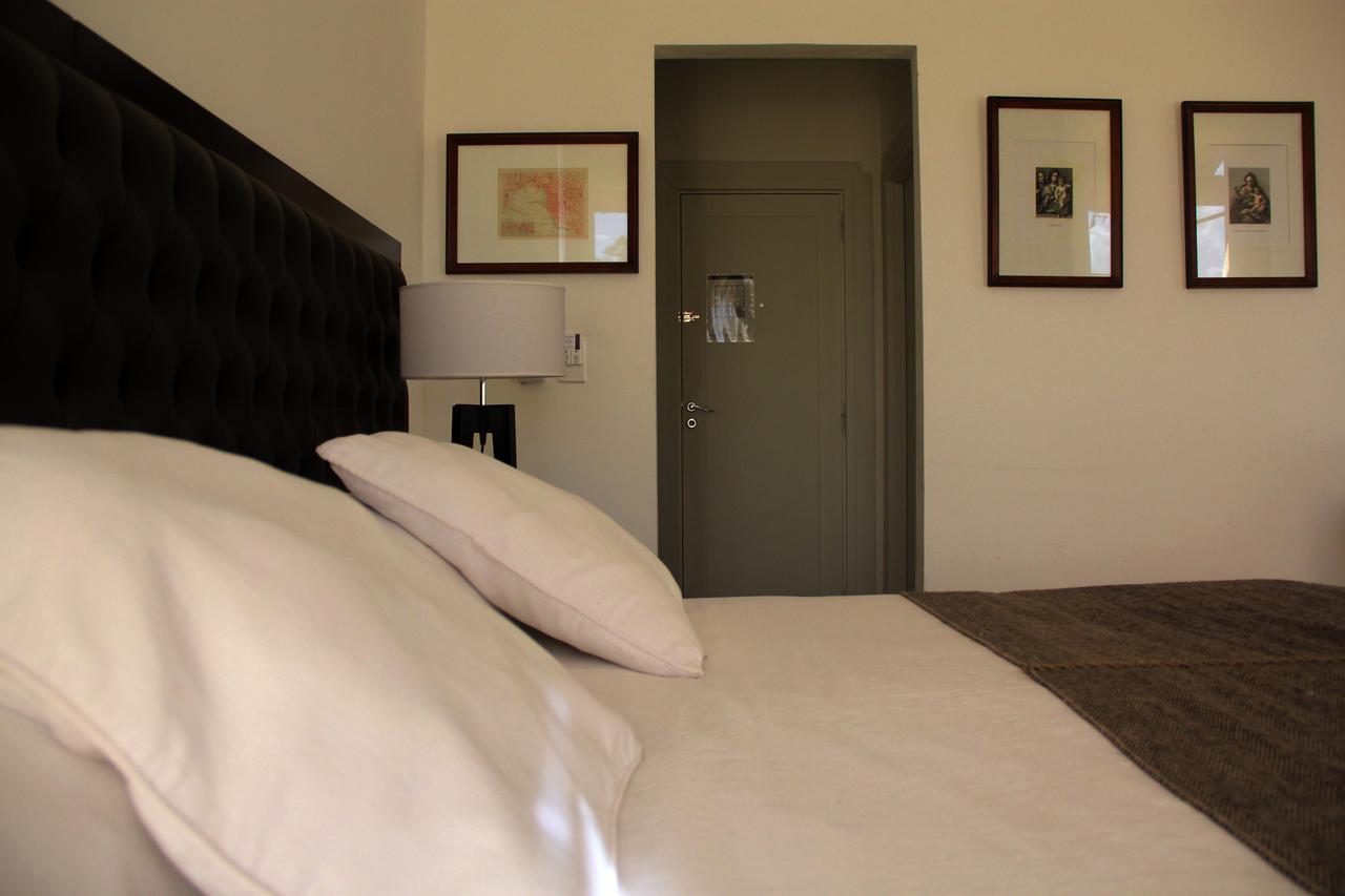 Real Hotel Lujan Extérieur photo